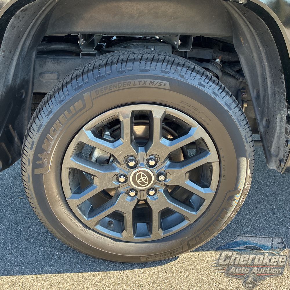 2023 Toyota Tundra Platinum HV