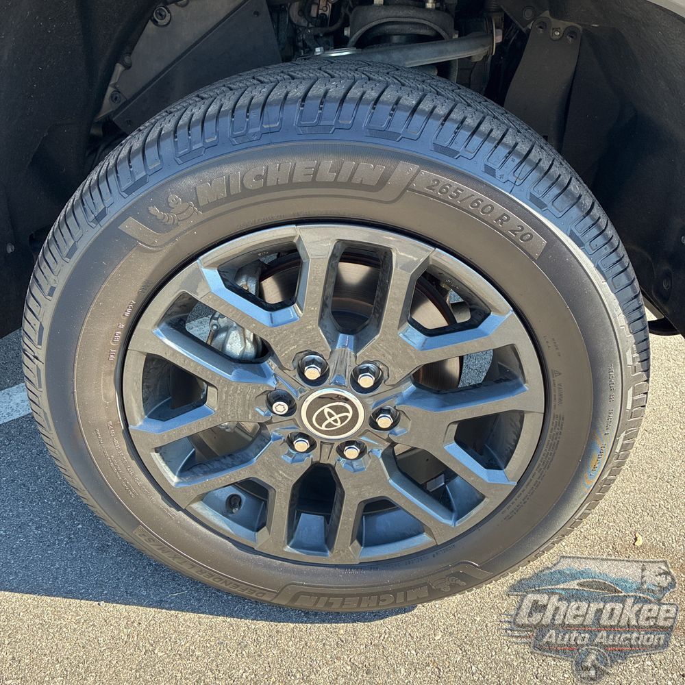 2023 Toyota Tundra Platinum HV