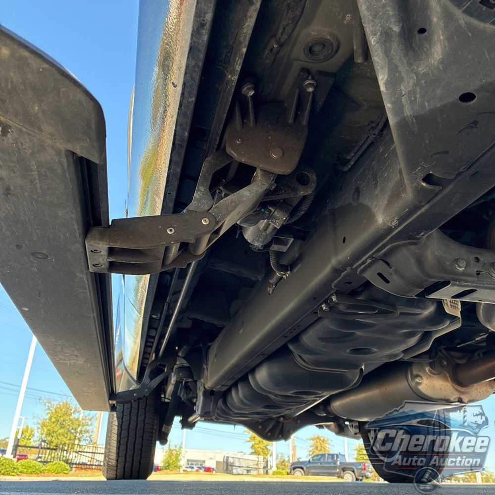 2023 Toyota Tundra Platinum HV