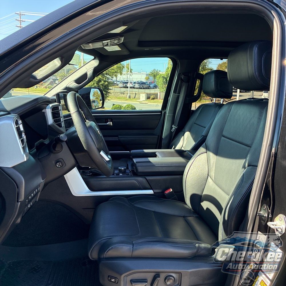 2023 Toyota Tundra Platinum HV