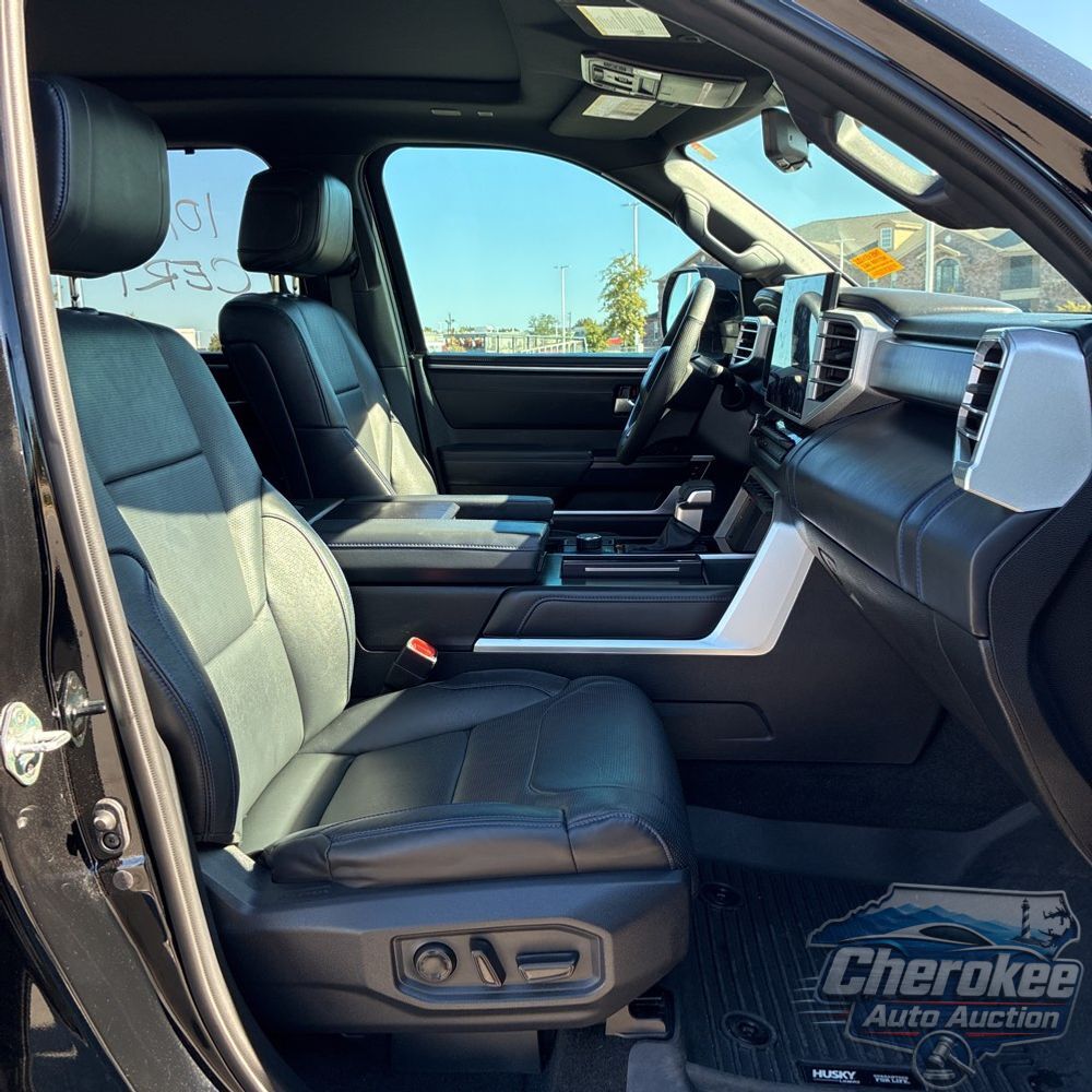2023 Toyota Tundra Platinum HV
