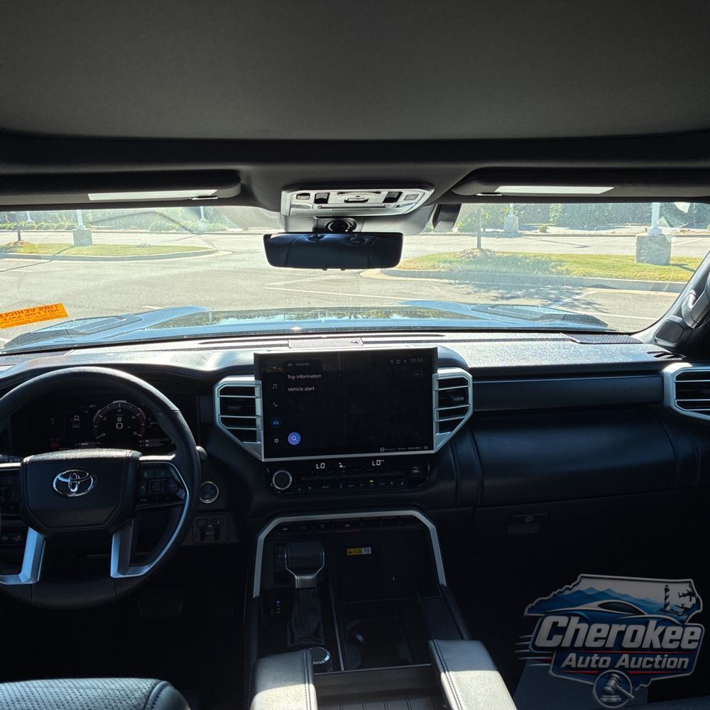 2023 Toyota Tundra Platinum HV