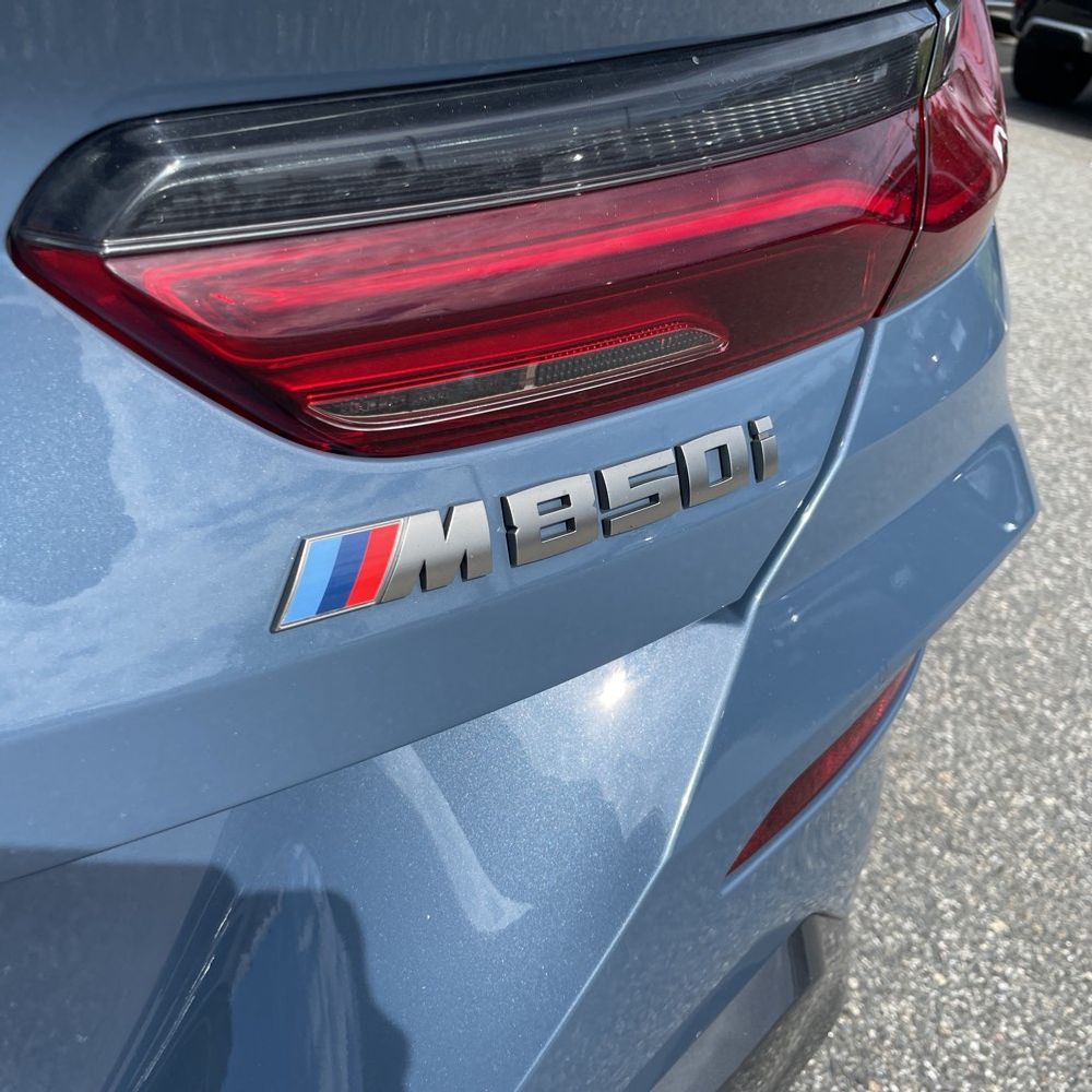 2022 BMW 8-Series M850xi