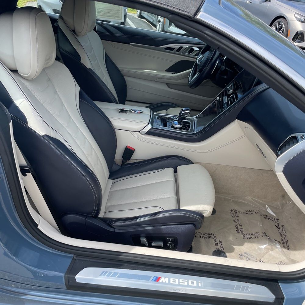 2022 BMW 8-Series M850xi