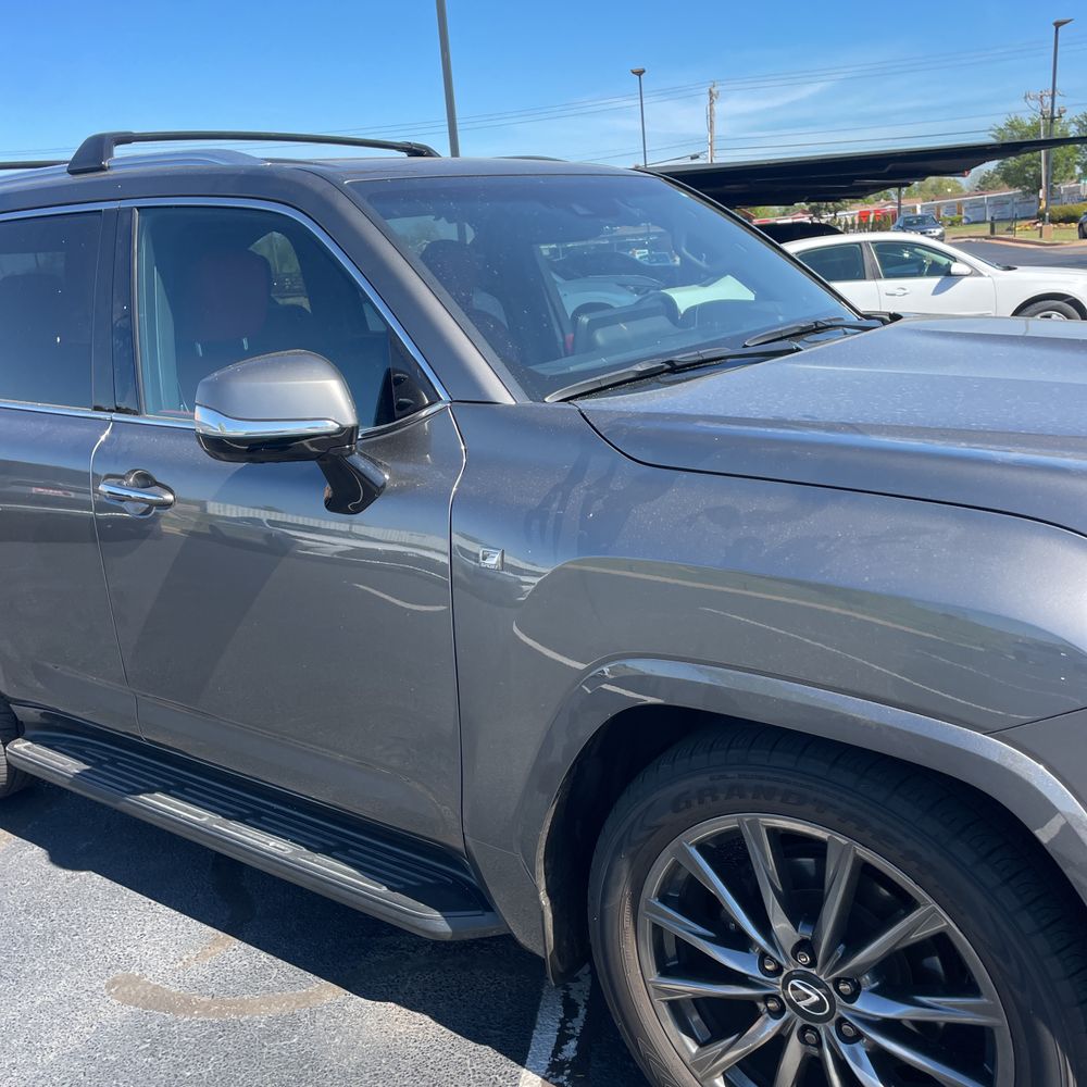 2023 Lexus LX 600 F SPORT Handling