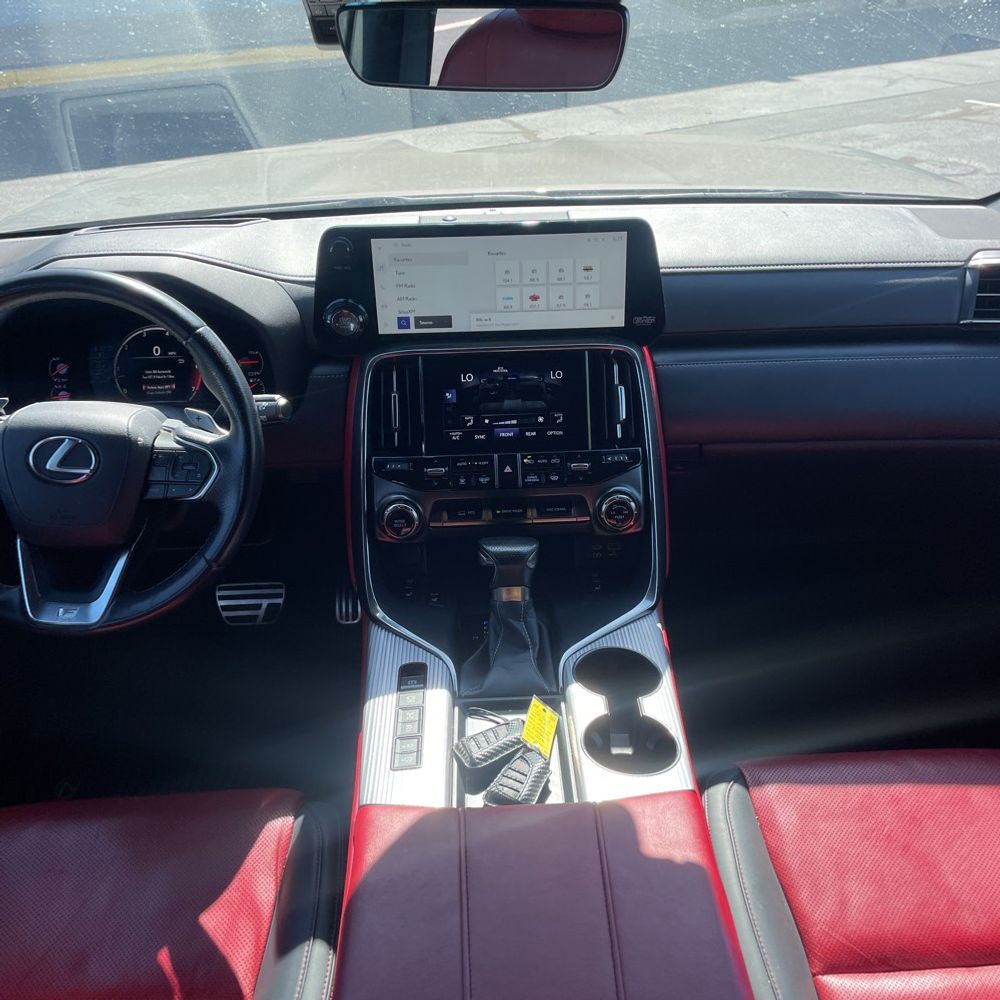 2023 Lexus LX 600 F SPORT Handling