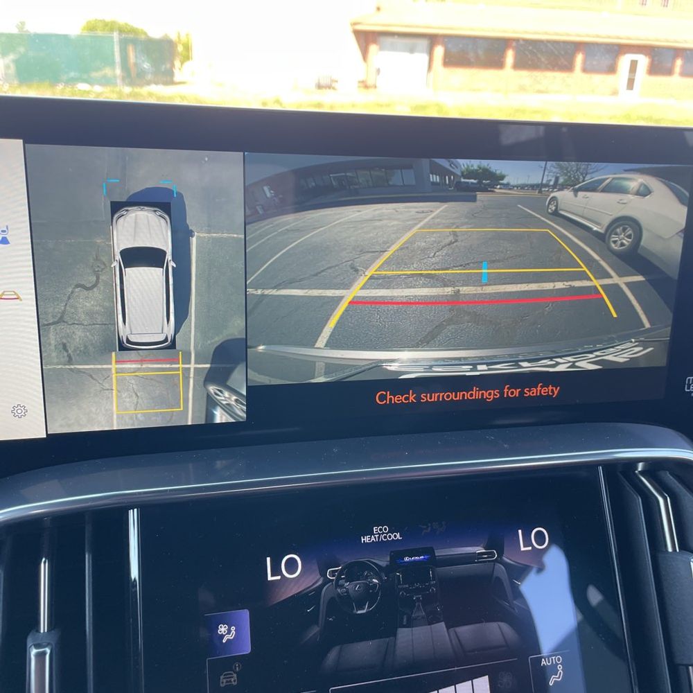 2023 Lexus LX 600 F SPORT Handling