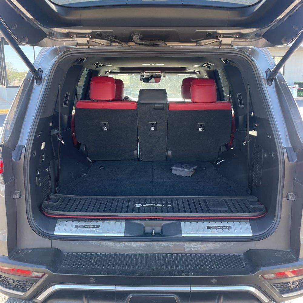 2023 Lexus LX 600 F SPORT Handling