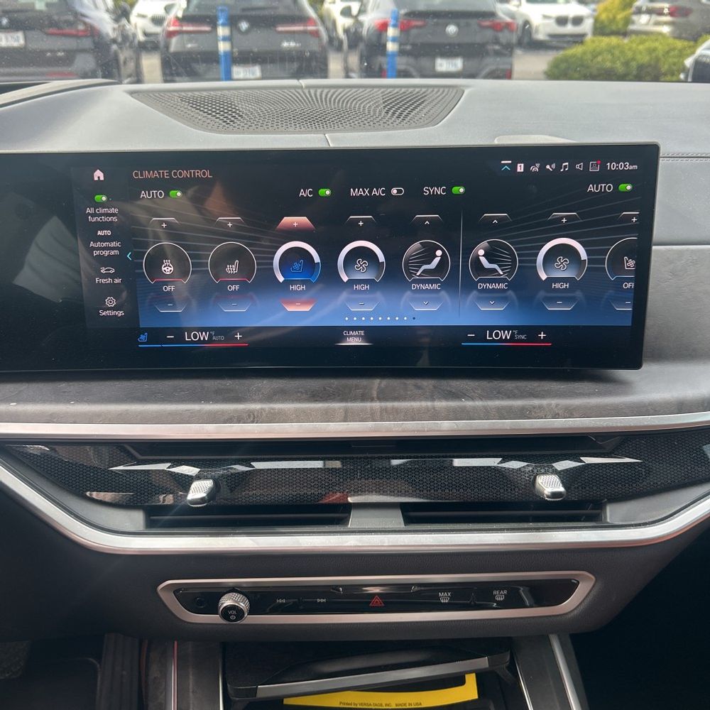2023 BMW X7 xDrive40i