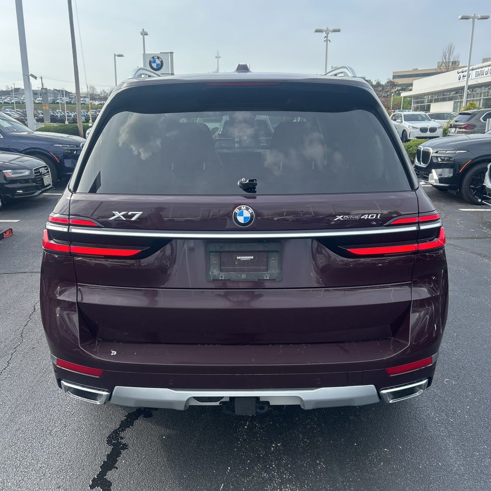 2023 BMW X7 xDrive40i