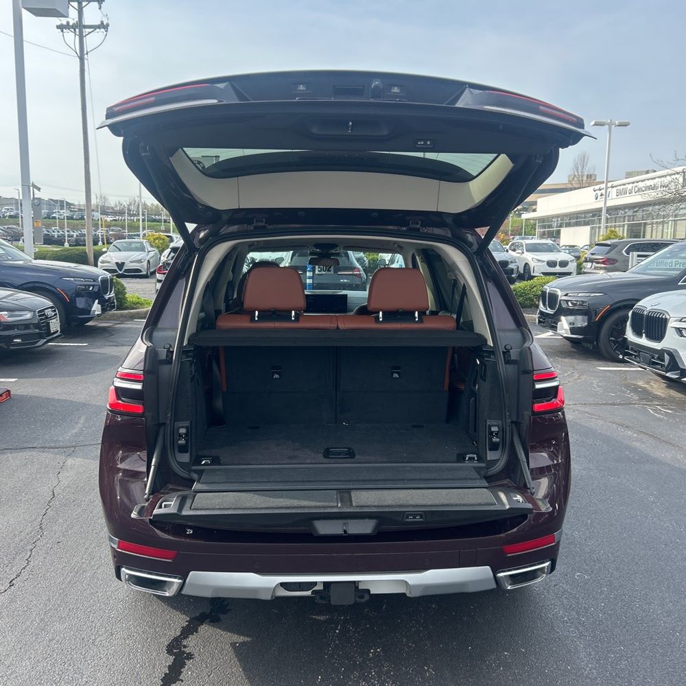 2023 BMW X7 xDrive40i