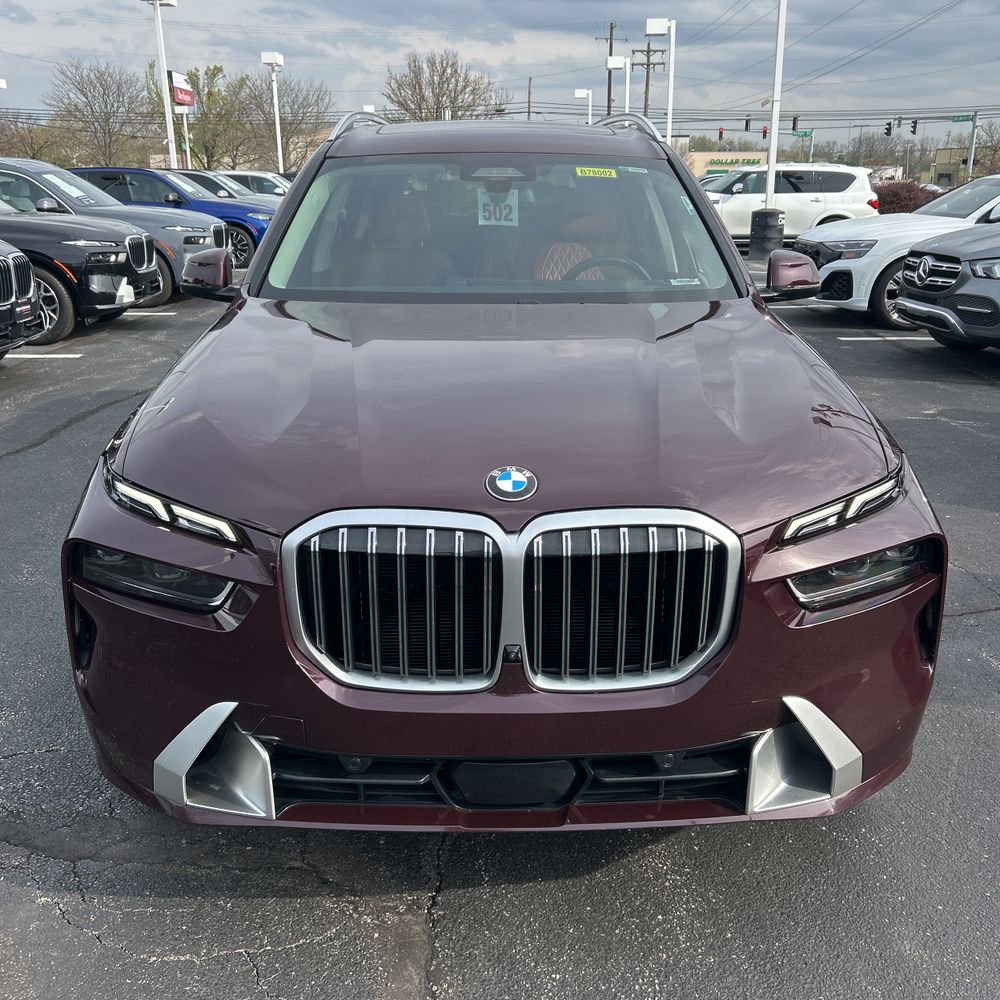 2023 BMW X7 xDrive40i
