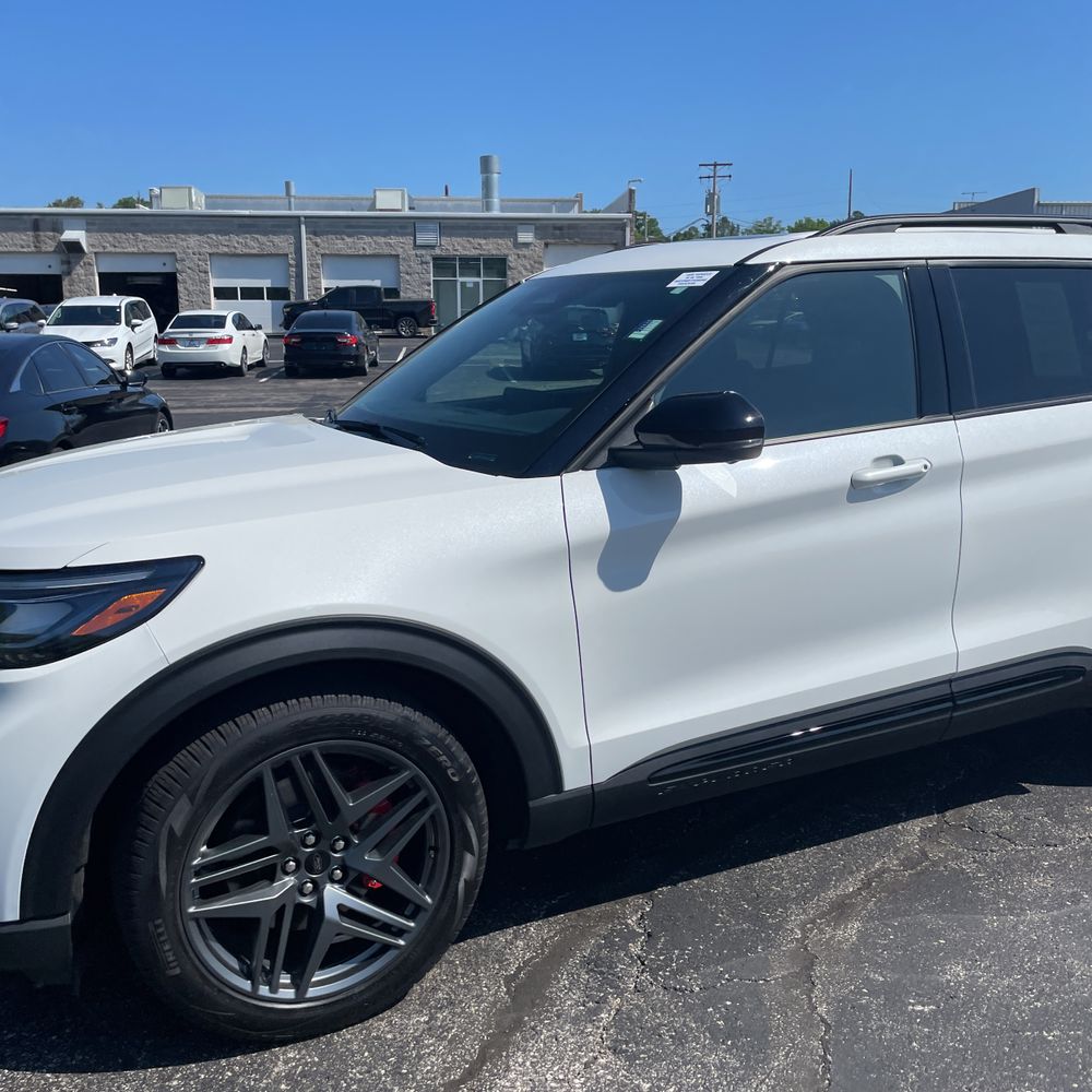 2025 Ford Explorer ST