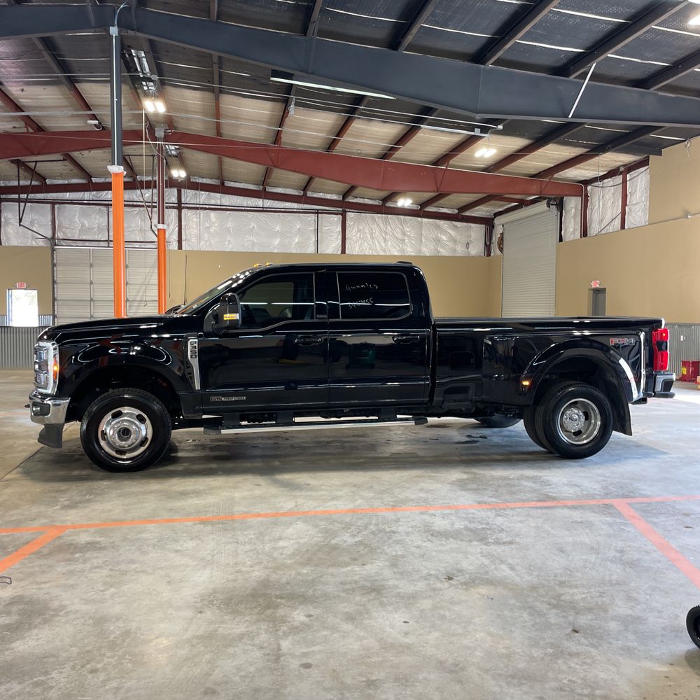 2025 Ford F-350 Super Duty Lariat