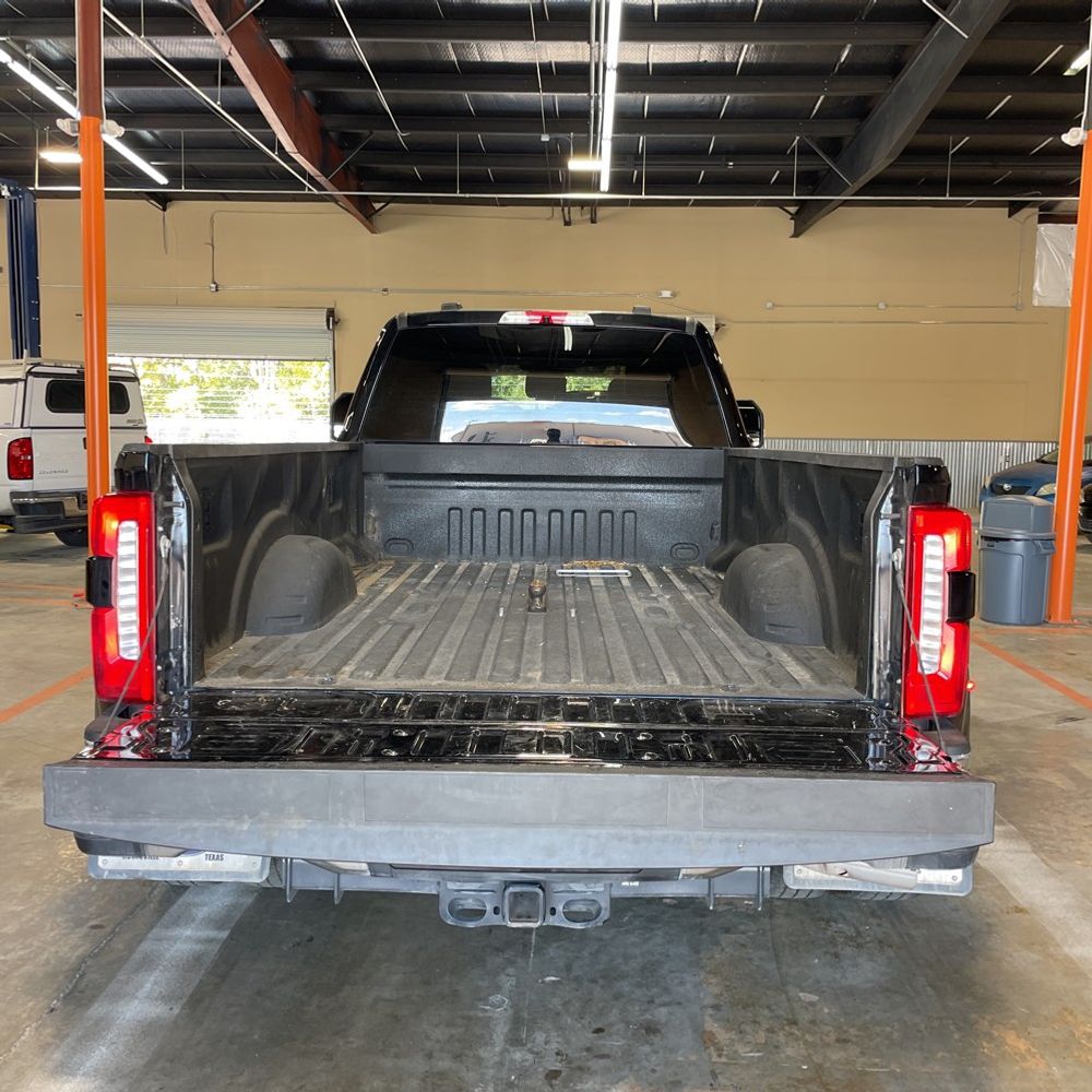 2025 Ford F-350 Super Duty Lariat