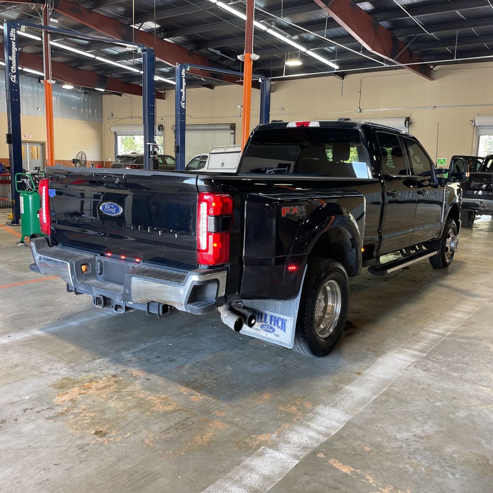 2025 Ford F-350 Super Duty Lariat