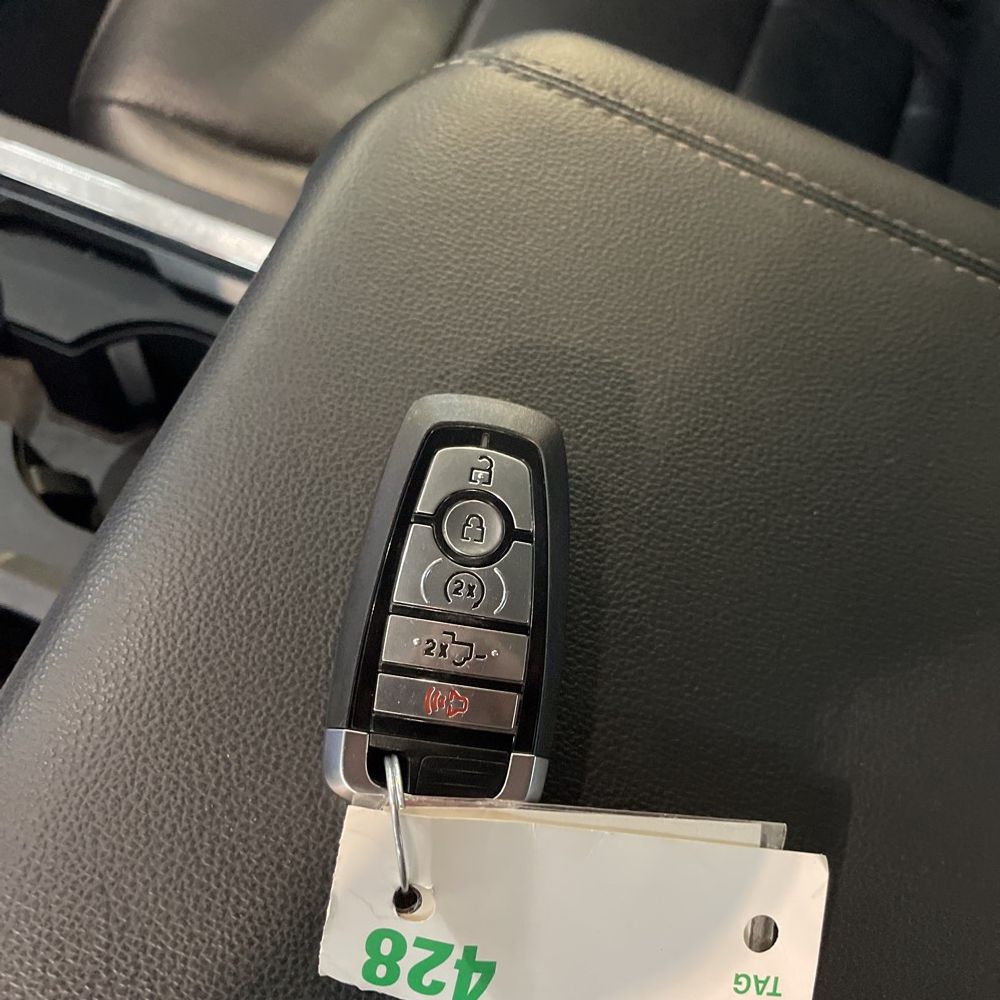 2025 Ford F-350 Super Duty Lariat