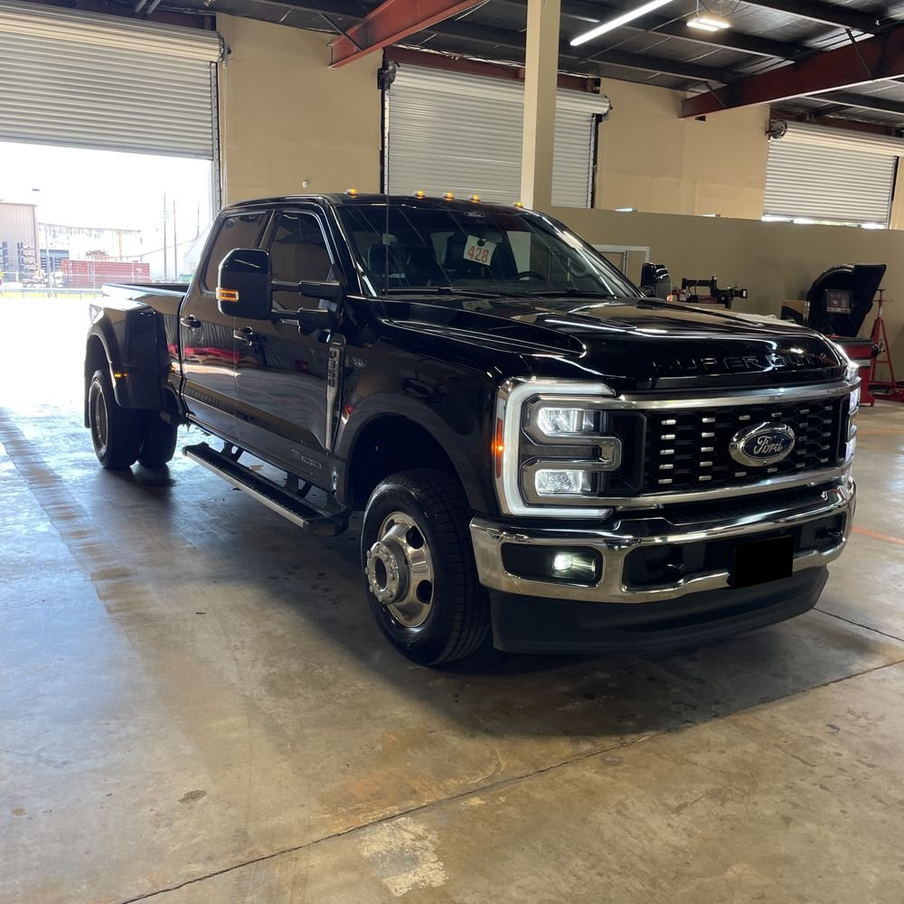 2025 Ford F-350 Super Duty Lariat