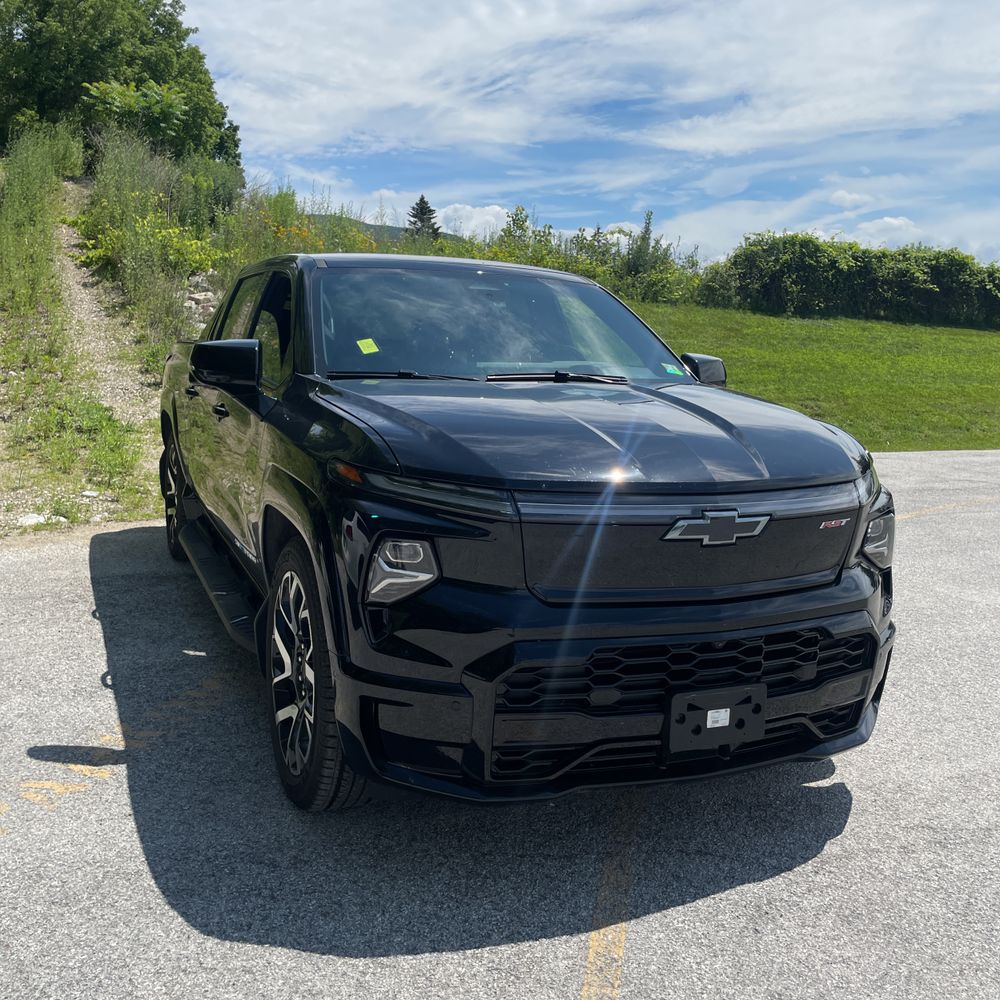 2024 Chevrolet Silverado EV RST