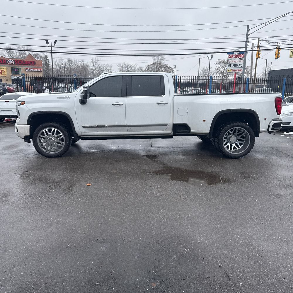 2024 Chevrolet Silverado 3500HD High Country