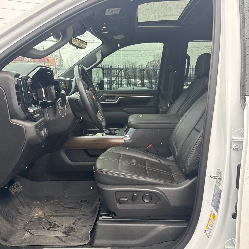2024 Chevrolet Silverado 3500HD High Country