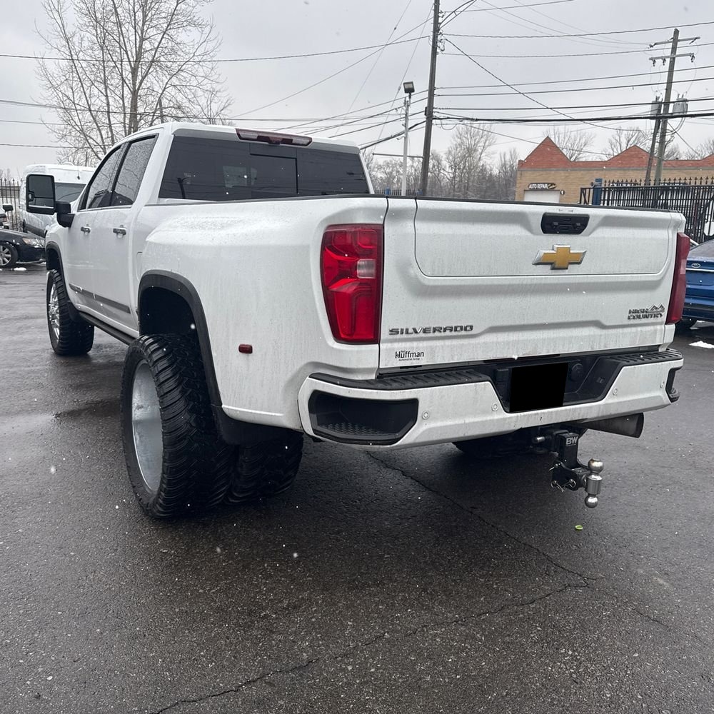 2024 Chevrolet Silverado 3500HD High Country