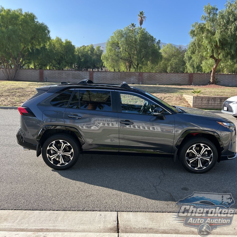 2025 Toyota RAV4 Plug-in Hybrid XSE