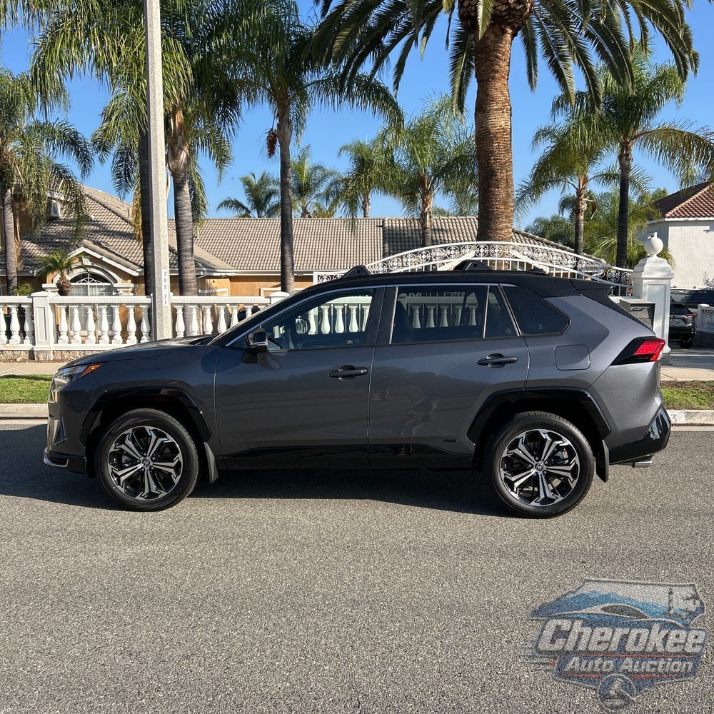 2025 Toyota RAV4 Plug-in Hybrid XSE