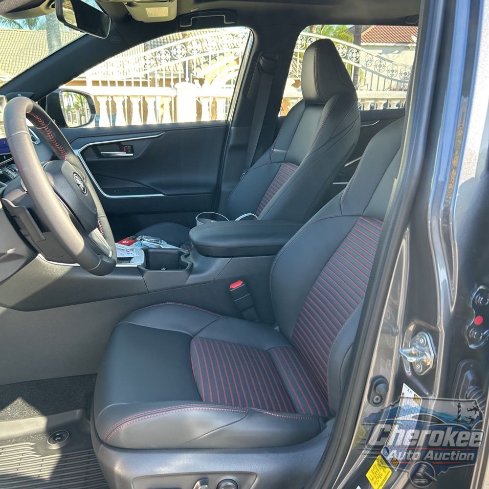 2025 Toyota RAV4 Plug-in Hybrid XSE