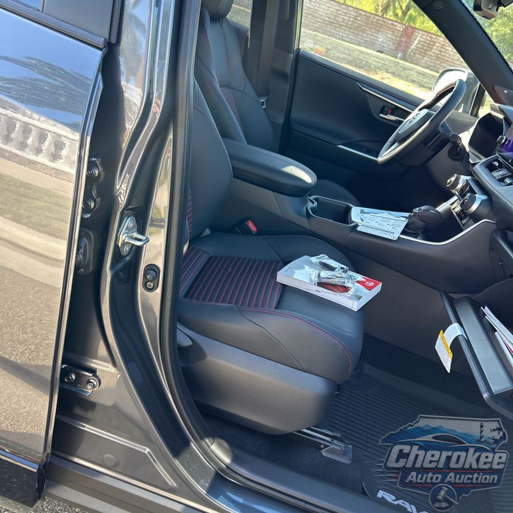 2025 Toyota RAV4 Plug-in Hybrid XSE