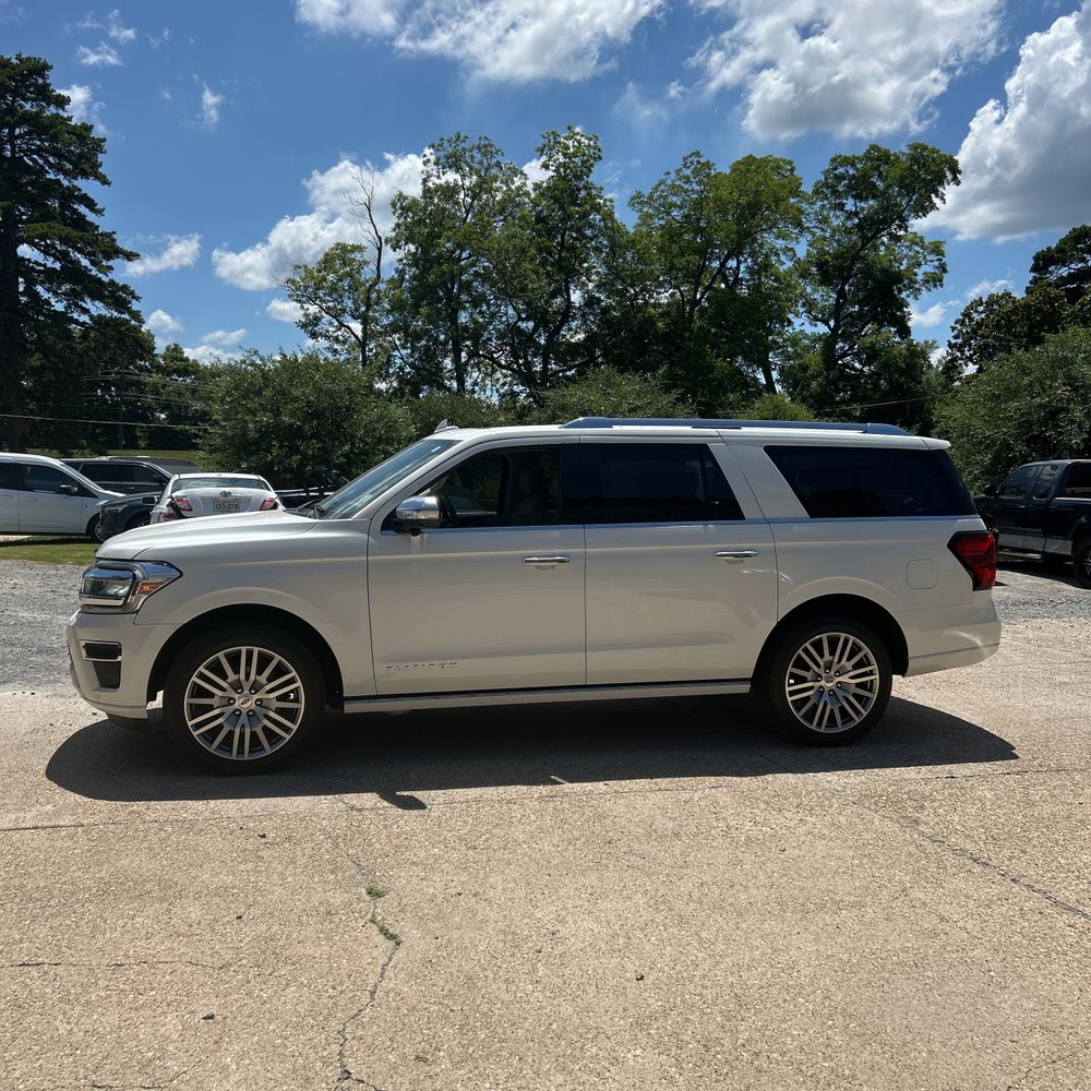 2023 Ford Expedition MAX Platinum