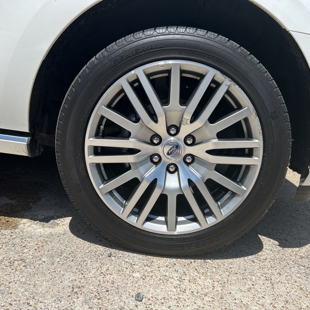 2023 Ford Expedition MAX Platinum