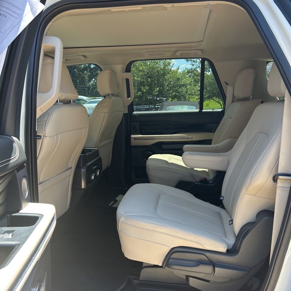 2023 Ford Expedition MAX Platinum