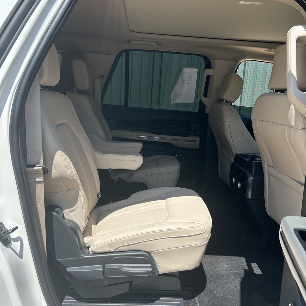 2023 Ford Expedition MAX Platinum