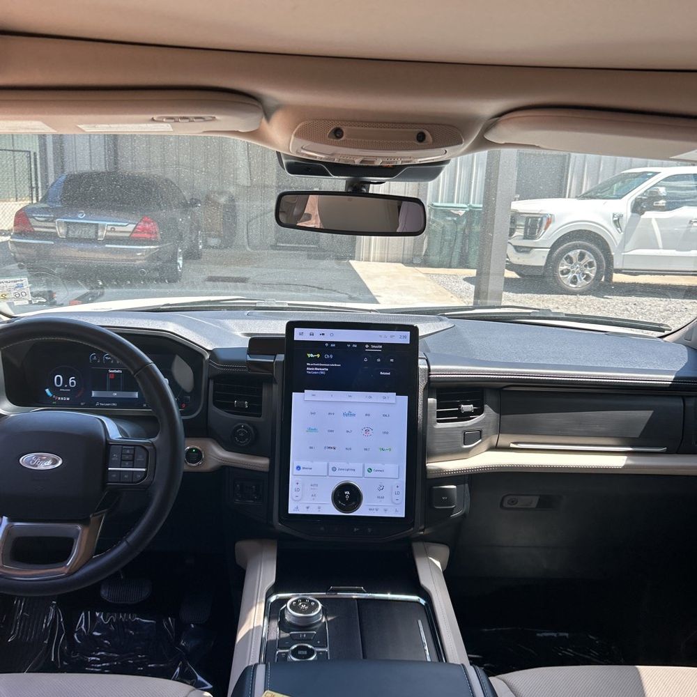 2023 Ford Expedition MAX Platinum