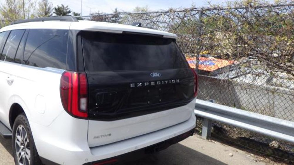 2025 Ford Expedition Active