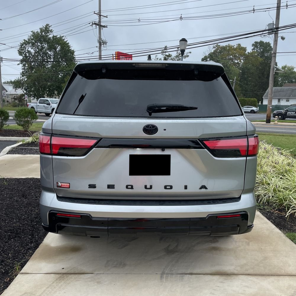 2024 Toyota Sequoia Platinum