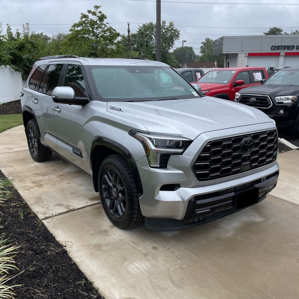 2024 Toyota Sequoia Platinum