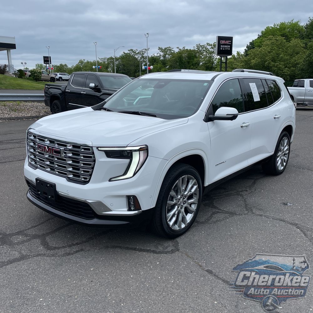 2024 GMC Acadia Denali