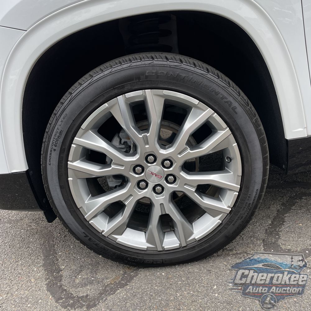 2024 GMC Acadia Denali