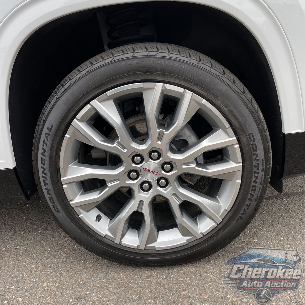 2024 GMC Acadia Denali