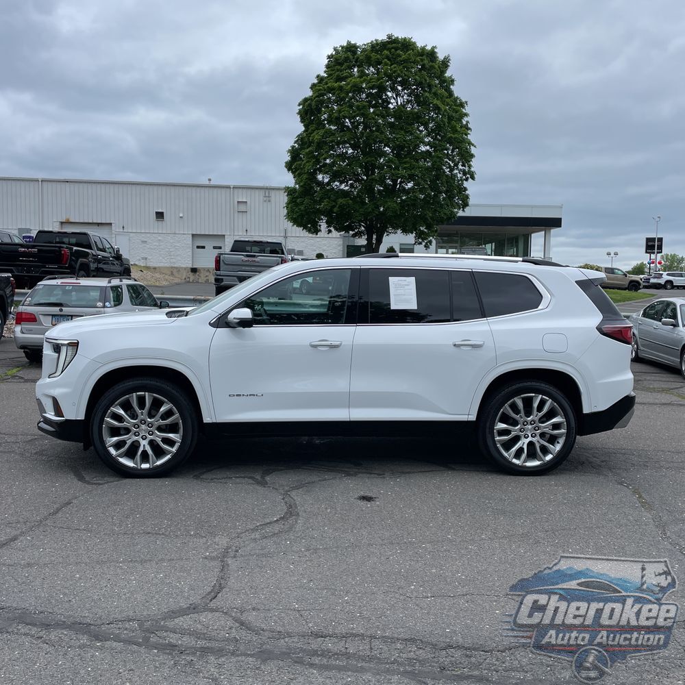 2024 GMC Acadia Denali