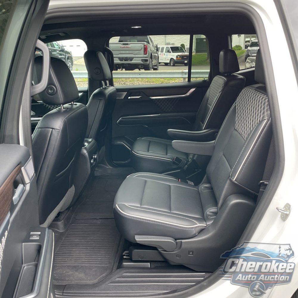 2024 GMC Acadia Denali