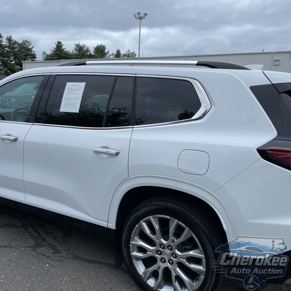 2024 GMC Acadia Denali