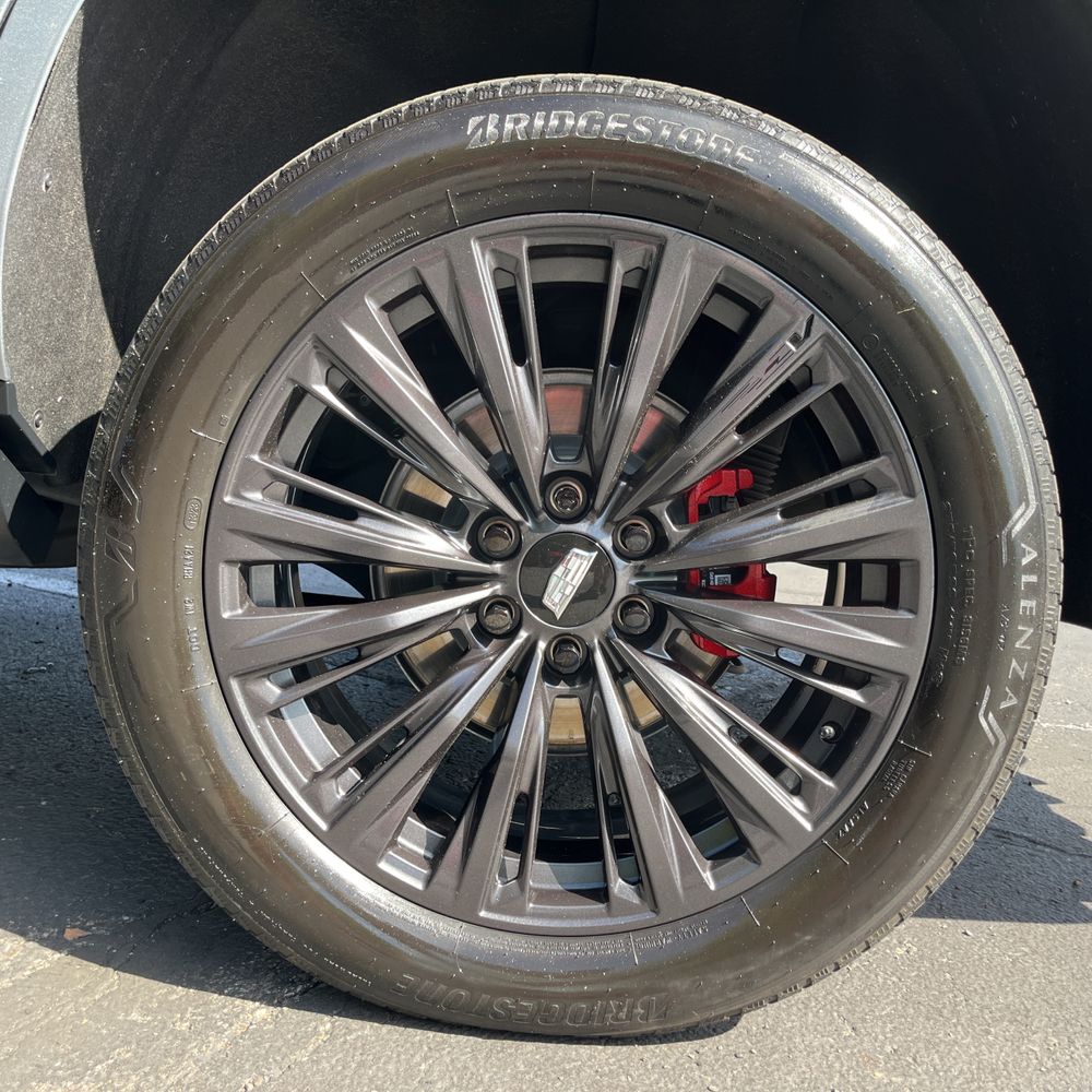 2023 Cadillac Escalade-V Base