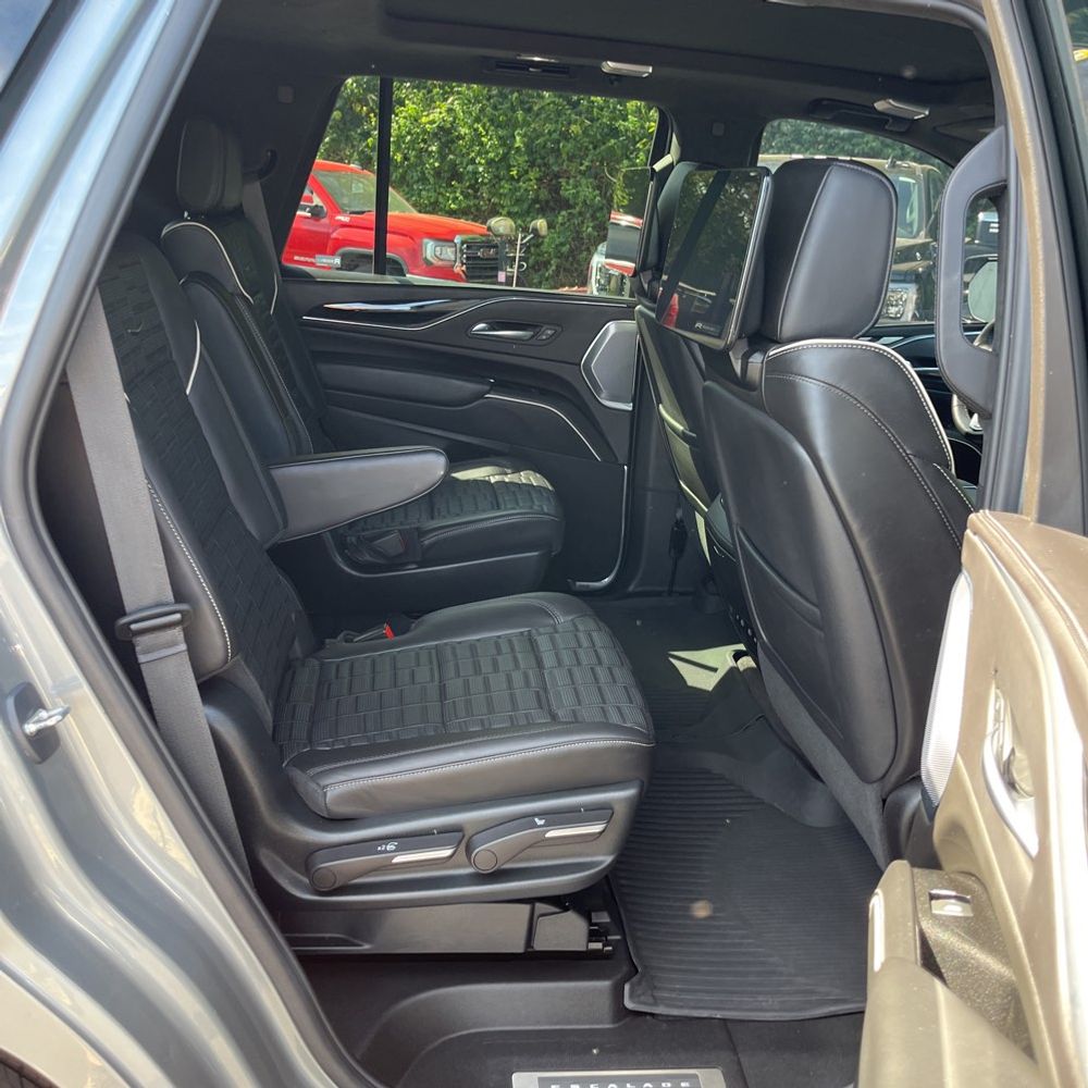 2023 Cadillac Escalade-V Base