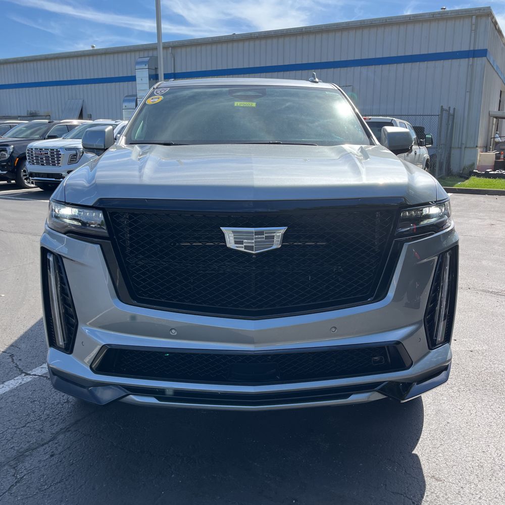 2023 Cadillac Escalade-V Base