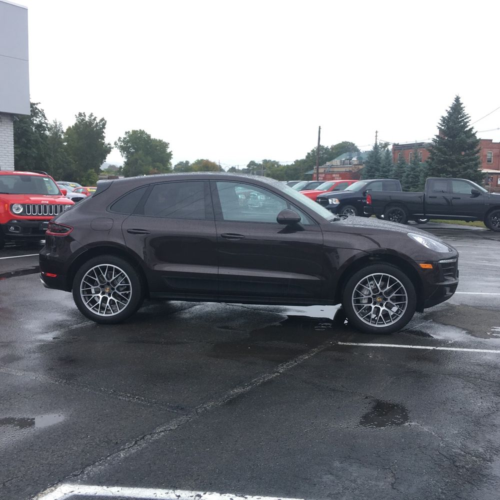 2016 Porsche Macan S