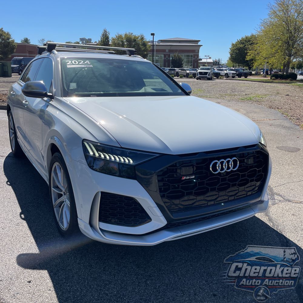2024 Audi RS Q8 Base