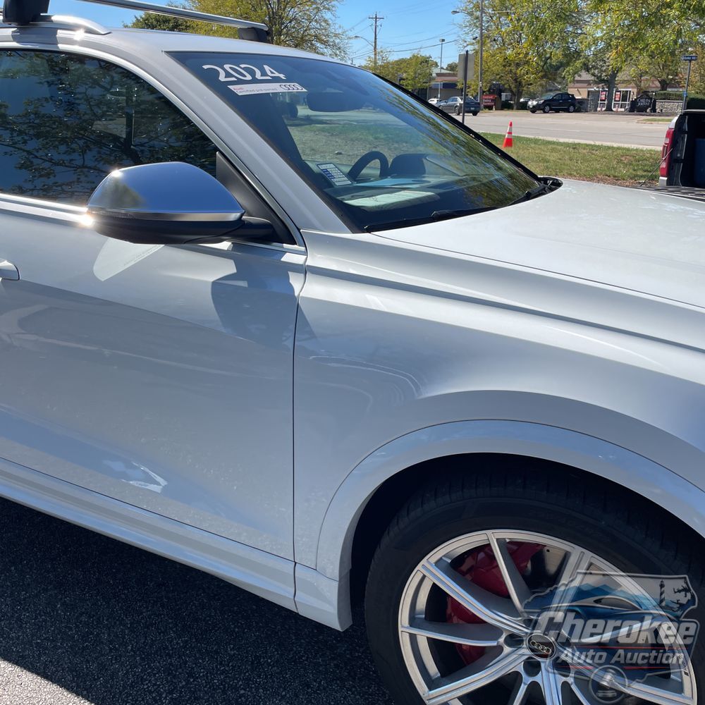 2024 Audi RS Q8 Base